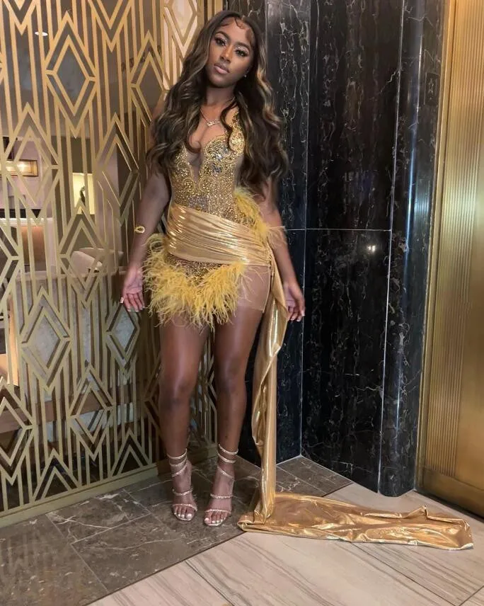 Luxury Glitter Gold Homecoming Party Dress Train Black Girl Birthday Party Celebrity Dress