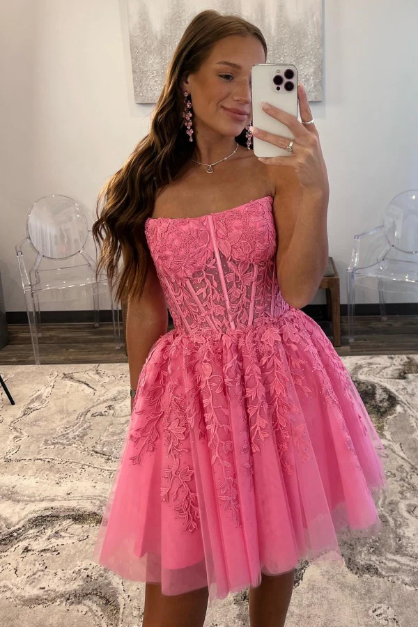 A-Line Boat Neck Beaded Appliques Tulle Homecoming Dress