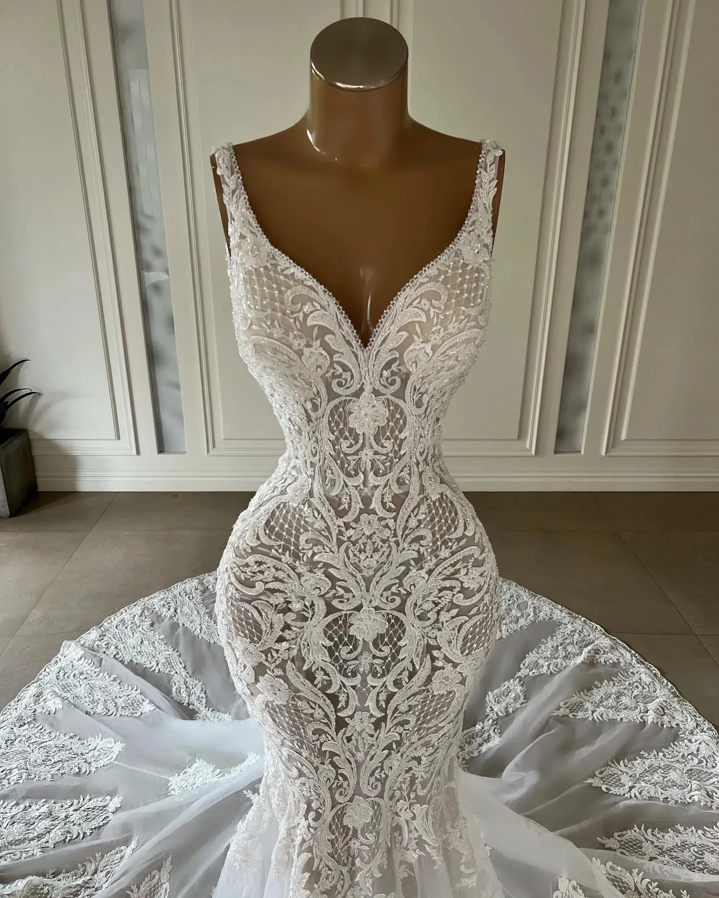 Elegant Full Lace Mermaid Wedding Dresses V Neck Lace Appliqued Boho Country Bridal Party Gowns