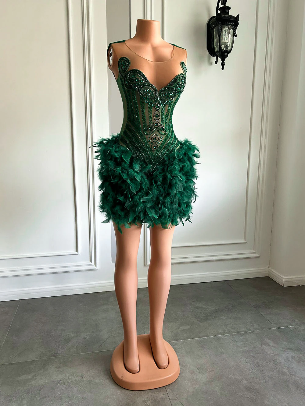 Real Luxury Black Girls Formal Occasion Birthday Party Dresses Emerald Green Feather Women Short Prom Dress