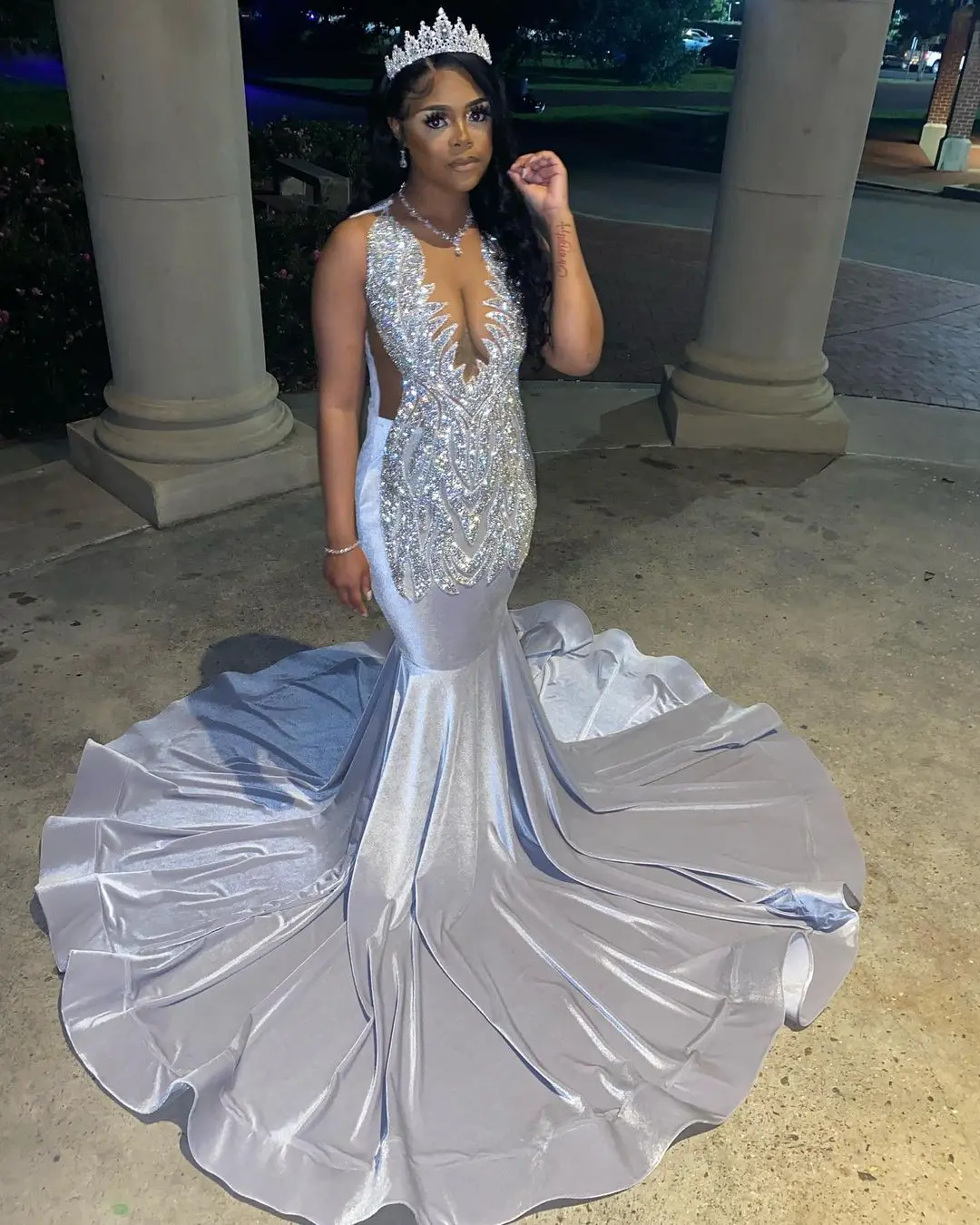 2024 Shinning silver mermaid prom dress with train