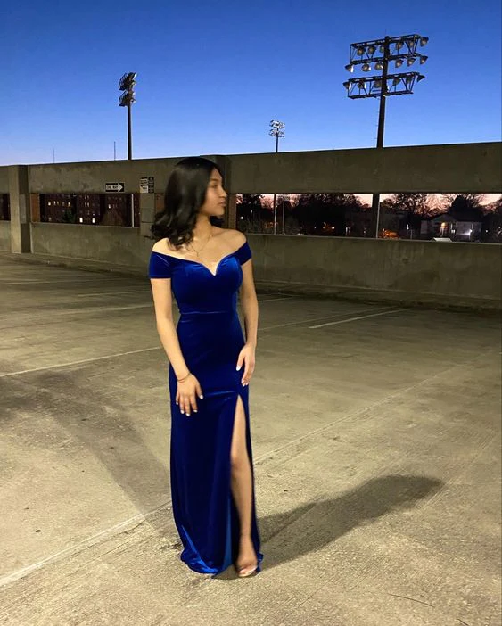 Royal Blue Off The Shoulder Slit Velvet Mermaid Prom Dress