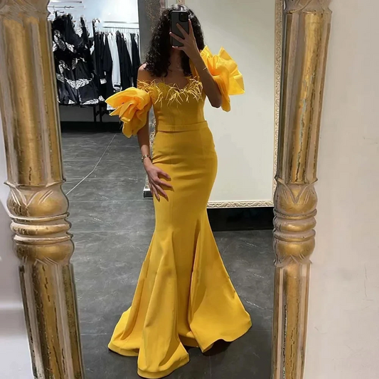 2024 New Yellow Simple Evening Dresses Sweetheart Belt Feathers Party Prom Gowns Elegant Off Shoulder Backless Vestido De Fiesta