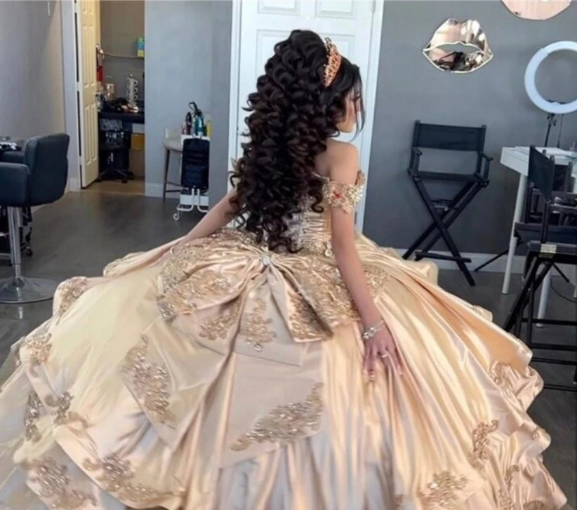 Princess Mexico 2024 Champagne Gold Quinceanera Dresses Off The Shoulder Satin Ruffels Ball Gown Sweet 16 Dresses vestidos