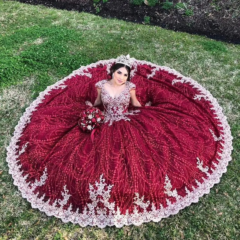 Dark Red Beaded Ball Gown Quinceanera Dresses Gold Beads Sweet 16 Dress Pageant Gowns vestido de 15 anos años quinceañera