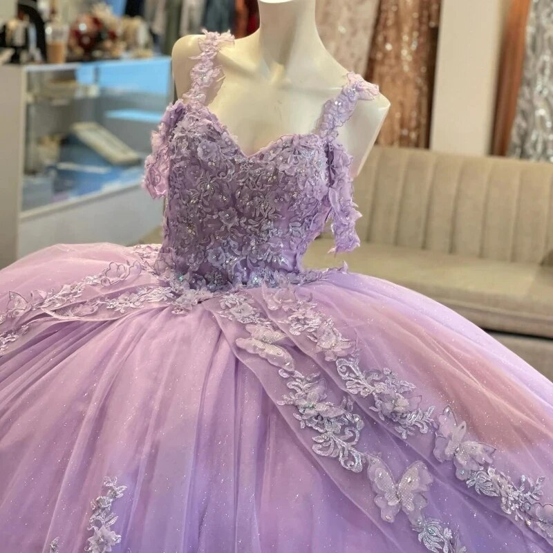 Lavender Sexy Off the Shoulder Ball Gown Quinceanera Dresses Applique Lace Crystal Beading Bow Tull Ribbons Corset Vestido De 15