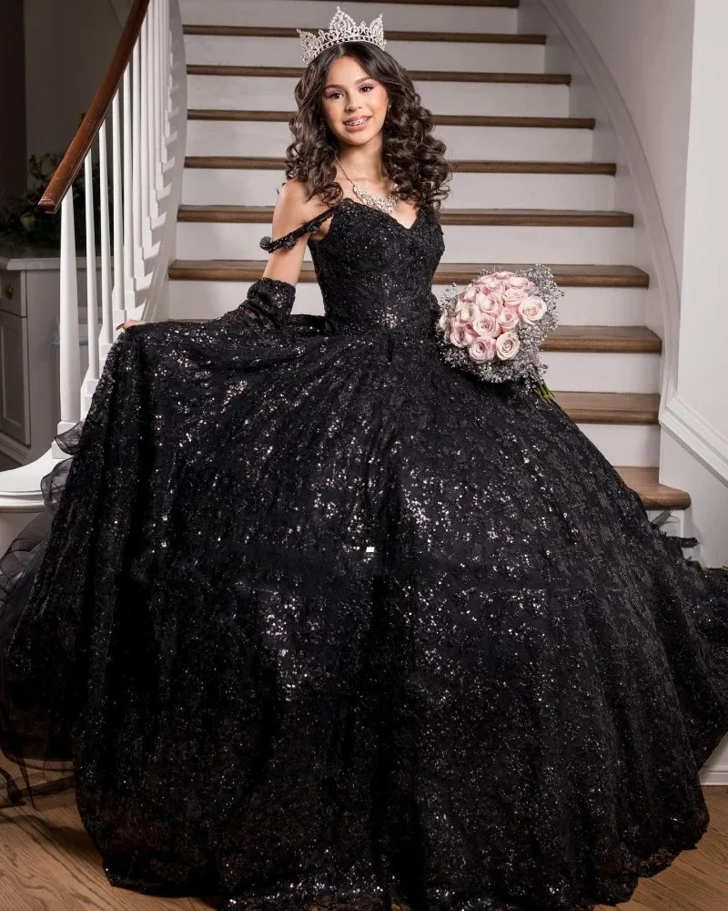 Vintage Black Vestido De 15 Anos Quinceanera Dresses  Sweetheart Lace Ruffles Sweet 16 Birthday Wear Party Dress