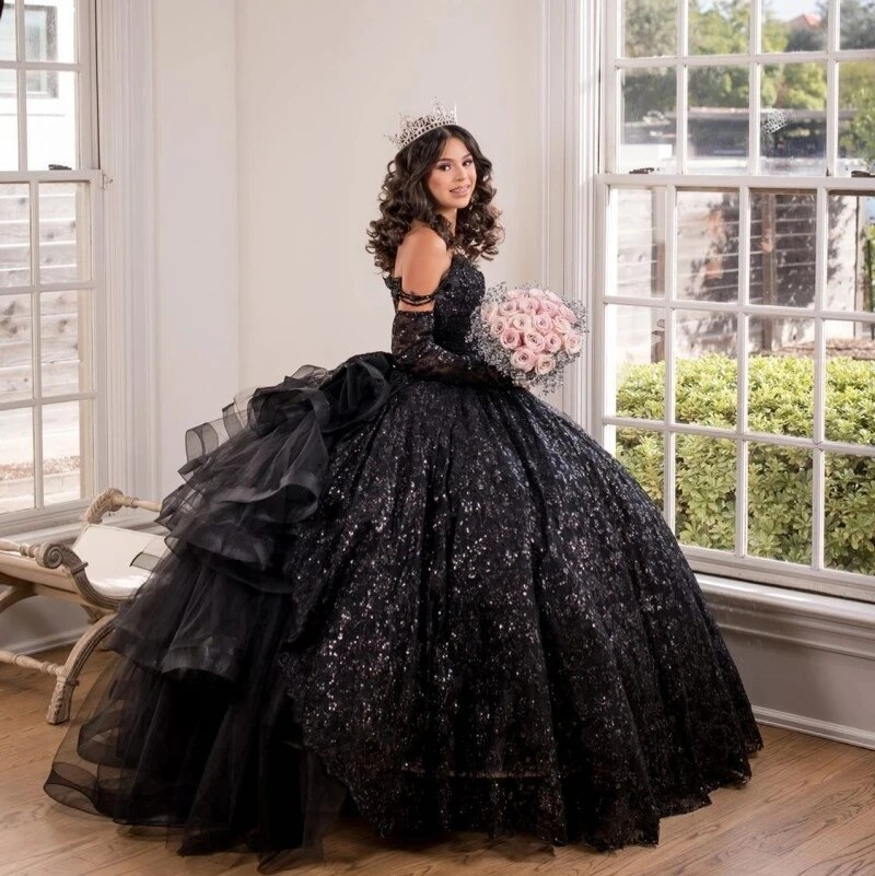 Vintage Black Vestido De 15 Anos Quinceanera Dresses  Sweetheart Lace Ruffles Sweet 16 Birthday Wear Party Dress