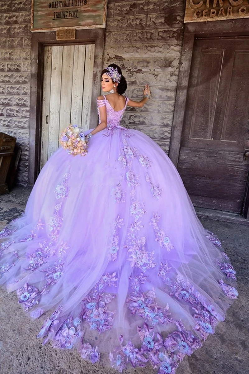 Mexican Vestido De 15 Anos Lilac Charro Quinceanera Dresses with Lace Applqiued Corset Sweet 16 Dress Custom Made