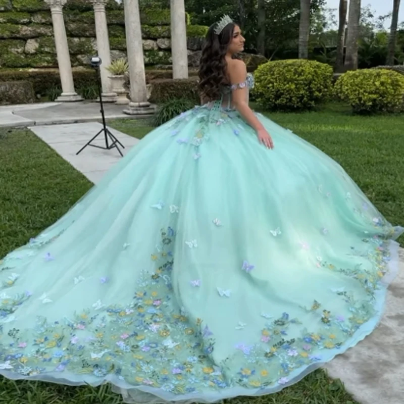 Light Green Quinceanera Dress Ball Gown 3D Butterfly Applique Beading Tull Corset Sweet 16 Vestido De 15 Anos