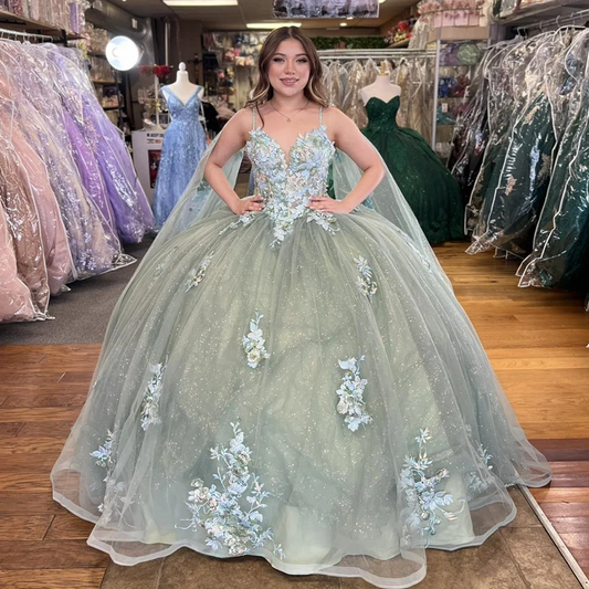 Green Shiny Spaghetti Strap Quinceanera Dress 2024 Appliques Sequined Lace Tull With Cape Vestido De 15 Quinceañeras