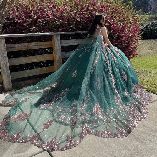 Emerald Green Quinceanera Dresses For 16 Girl V-Neck Off the Shoulder Gold Appliques Beads With Cape Princess Ball Gowns Birthda