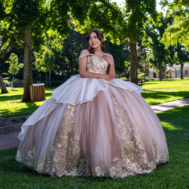 Sexy Off Shoulder Ball Gown Quinceanera Dress 2024 Tulle Gold Appliques Lace Sweet 15 16 Years Birthday Party Formal