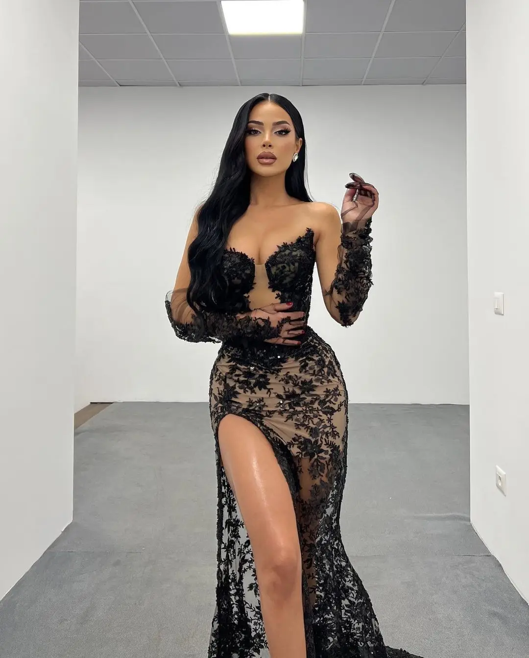 Classic Black Lace Evening Dresses with Detachable Sleeves Sexy Slit Appliques Mermaid Formal Gown 2024 Prom Party Dress Custom