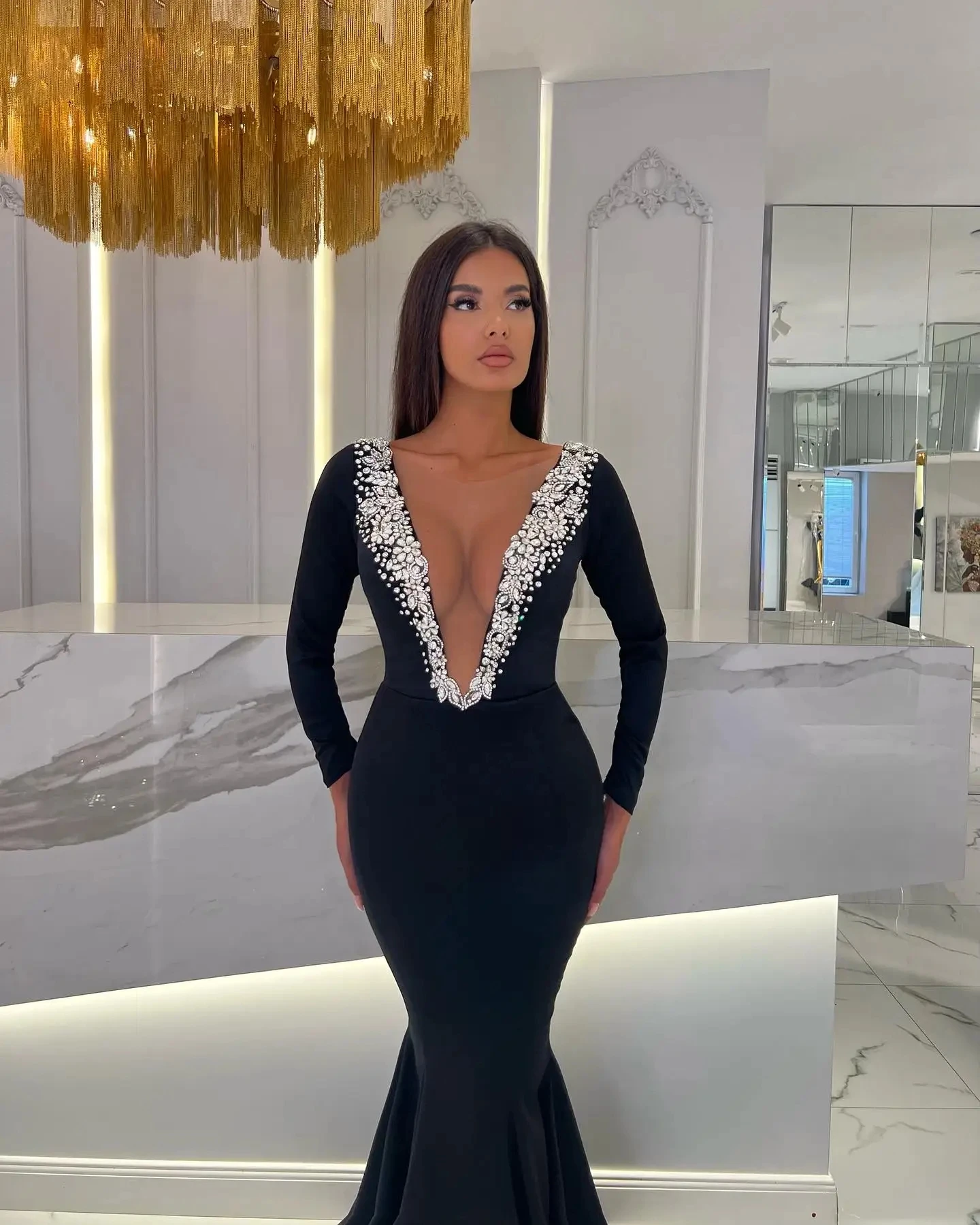 Elegant Black Mermaid Prom Dresses Long Sleeves Sheer Neck Beaded Women Formal Occasion Dress Stretch Satin Vestidos de fiesta