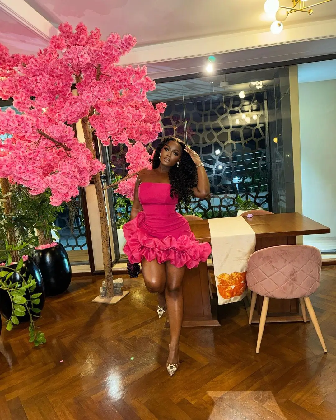 Hot Pink Little Black Girls Short Prom Dresses Strapless Ruffled Bottom African Mini Cocktail Dress Aso Ebi Birthday Party Dress