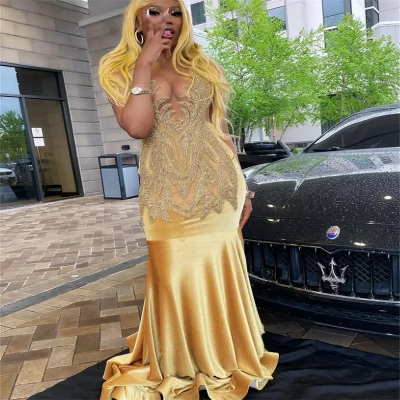 Luxurious Glitz Golden Mermaid Prom Dress Beading 2024 Black Girls Evening Gown Velvet Formal Occasion Beaded Lace Party Robe