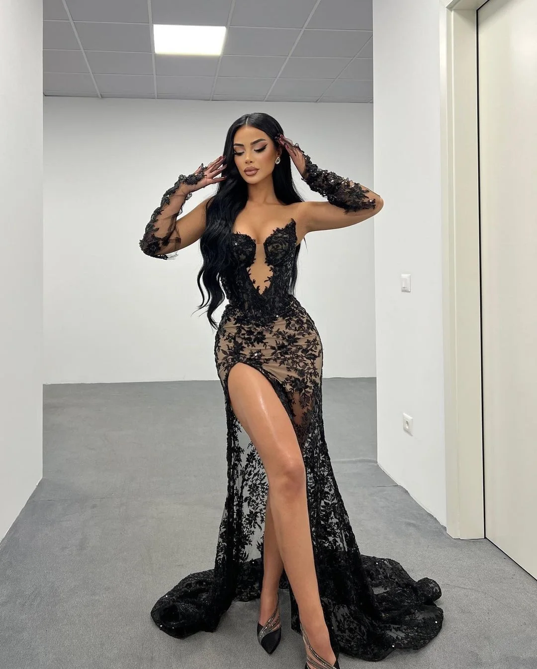 Classic Black Lace Evening Dresses with Detachable Sleeves Sexy Slit Appliques Mermaid Formal Gown 2024 Prom Party Dress Custom