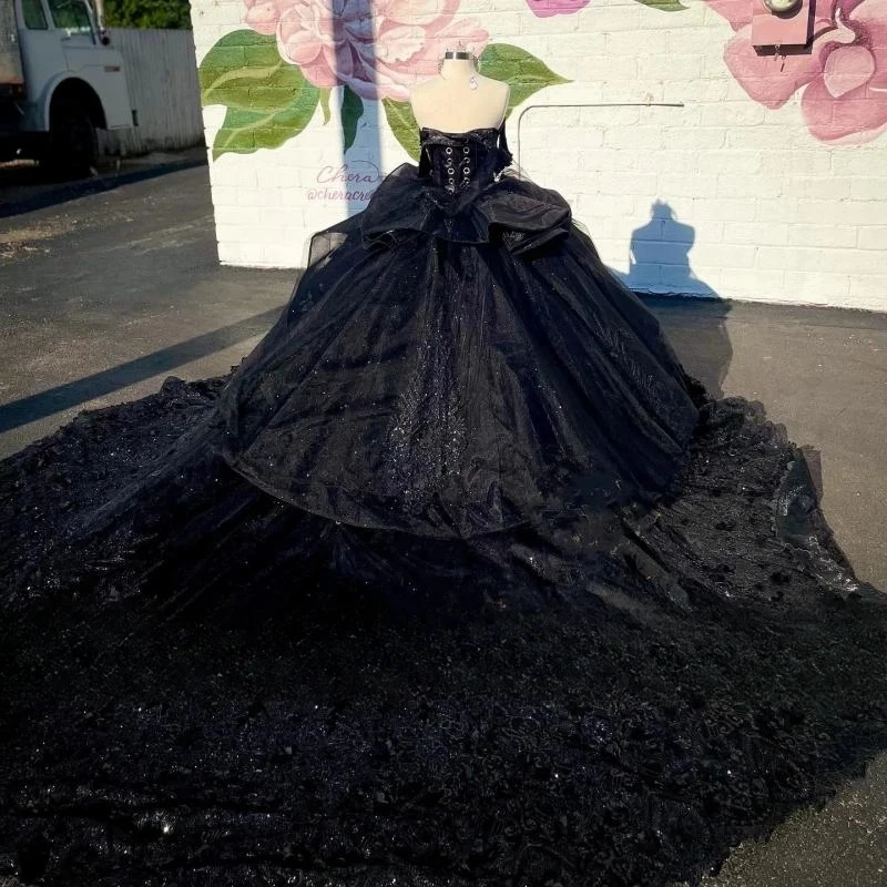 Luxury Black Crystals Ball Gown Quinceanera Dresses Appliques Lace Off The Shoulder Beads Sweet 16 Dress