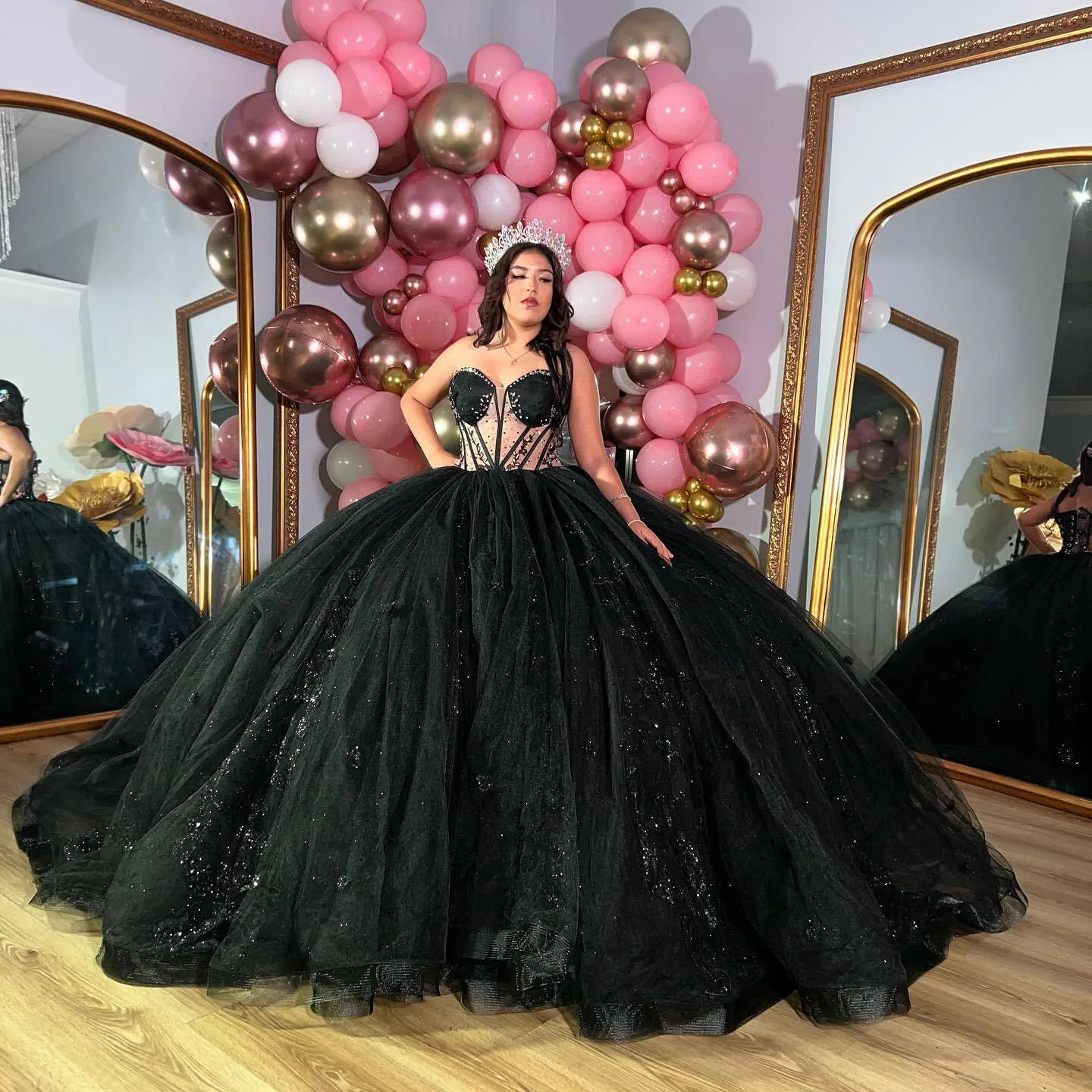 Sparkly Black Quincenara Dresses Sweetheart 2024 Appliqued Beads Sweet 16 Prom Gowns Pageant Dress Vestido XV Años