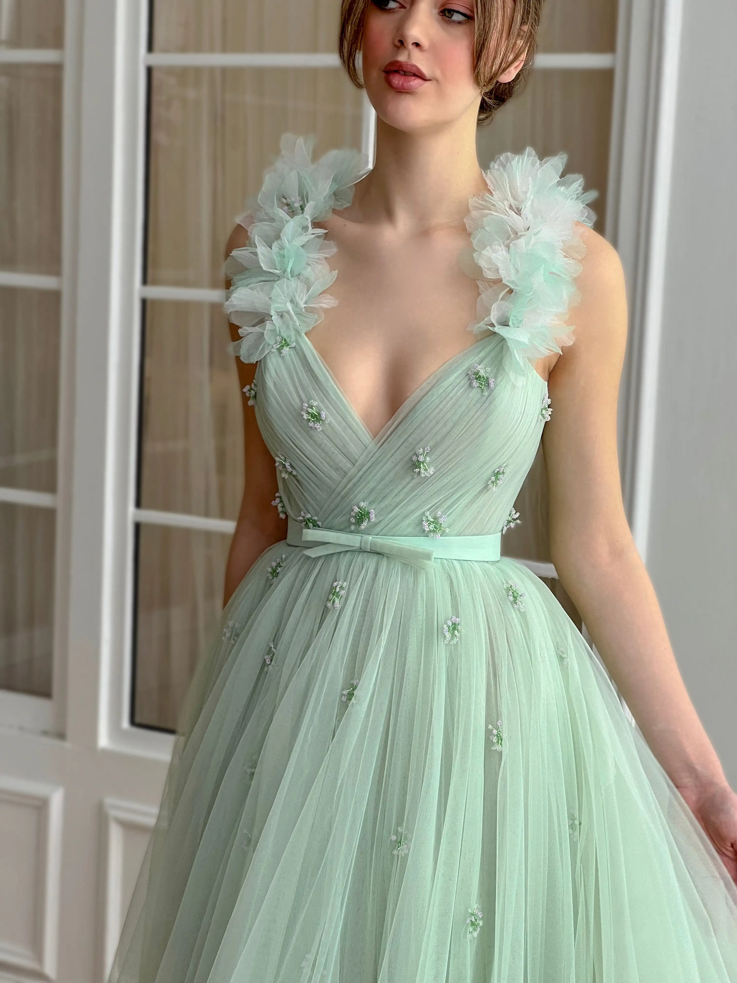 Off-the-shoulder V-neck 3D Flower Cocktail Dresses Corset Sashes Sleeveless Graduation Gowns A-Line Tea-length Formal Prom Gowns