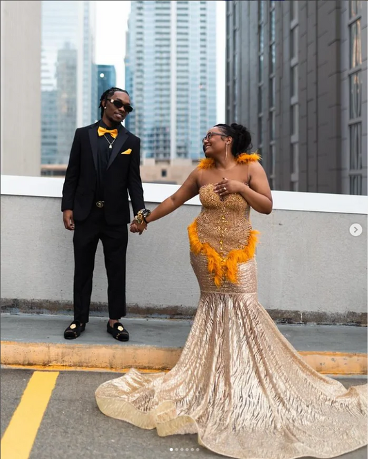 Sparkling Gold Prom Dresses 2024 O Neck Beaded Diamante Feather Party Dresses African Girls Sequin Embellished Formal Gowns