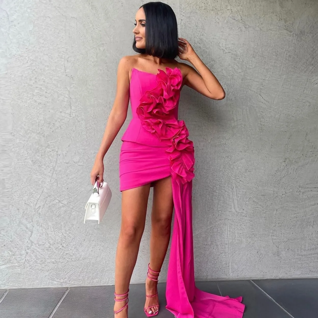 New Couture Fuchsia Stretchy Short Women Dresses With Ruffles Trimmed Details Pretty Strapless Mini Wedding Party Dress