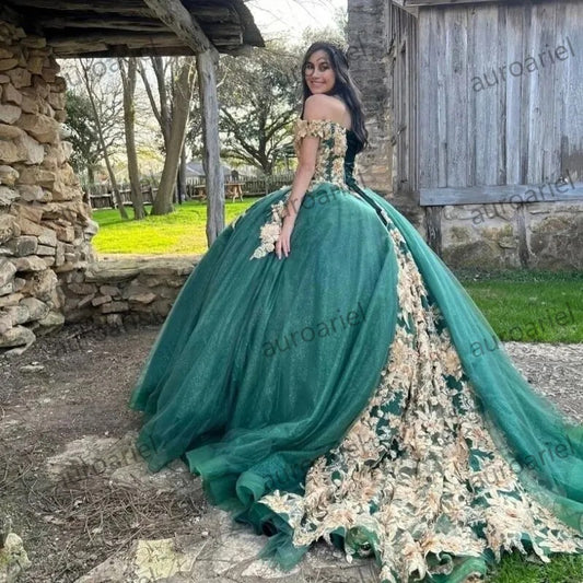 Green Quinceanera Dress Ball Gown Gold Lace Applique Mexican Sweet 16 Years