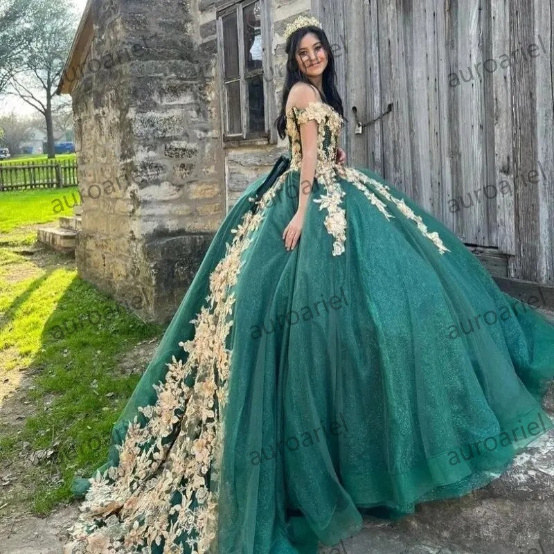 Green Quinceanera Dress Ball Gown Gold Lace Applique Mexican Sweet 16 Years