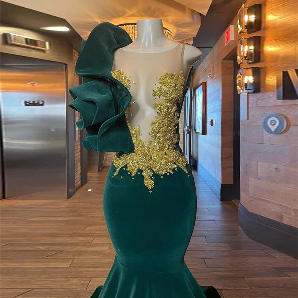 Dark Green Evening Dresses With Gold Lace Applique Mermaid Sexy V-Neck Princess Prom Gowns Formal Beach Party Fashion Celebrity