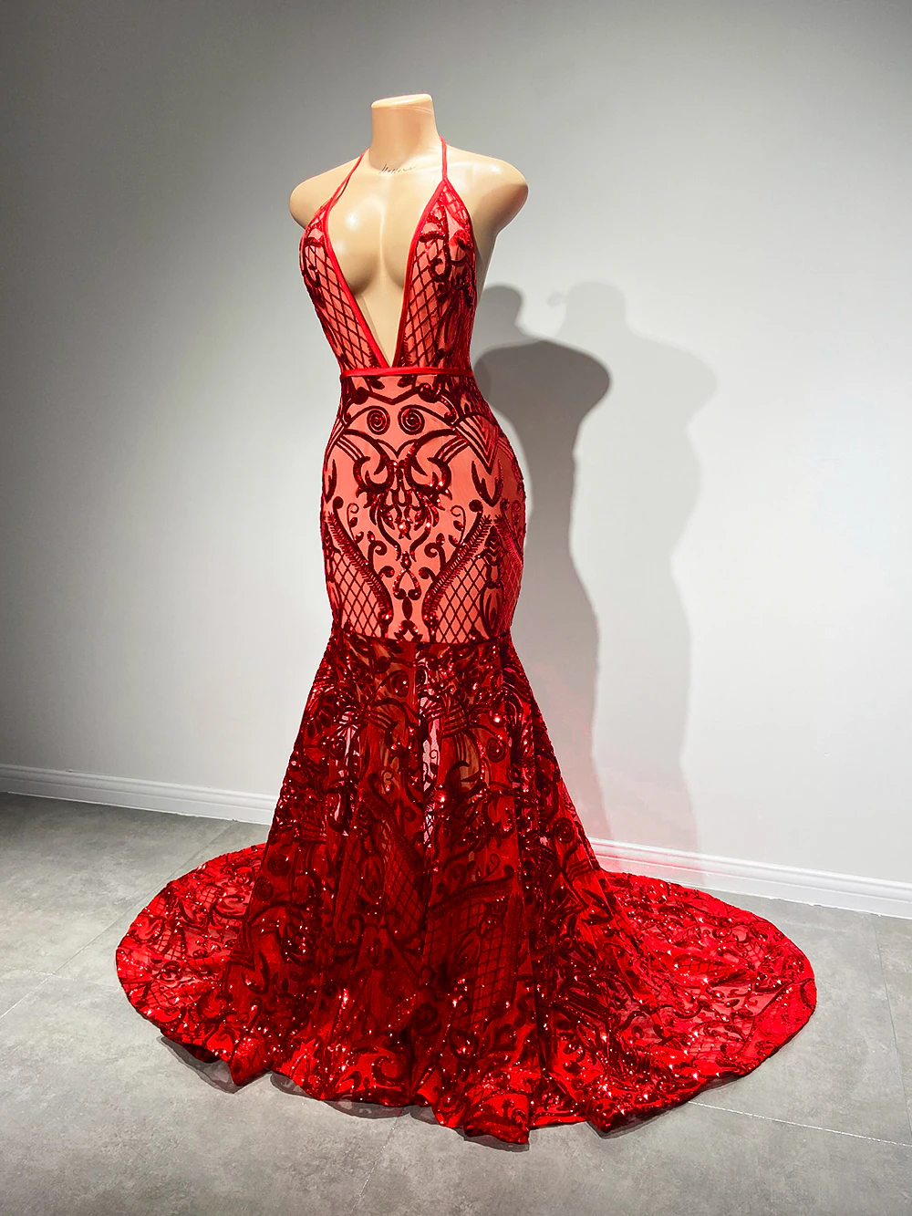 Long Sexy Prom Dress Halter Mermaid Style Backless Sparkly Red Sequin Black Girls Prom Gala Gowns