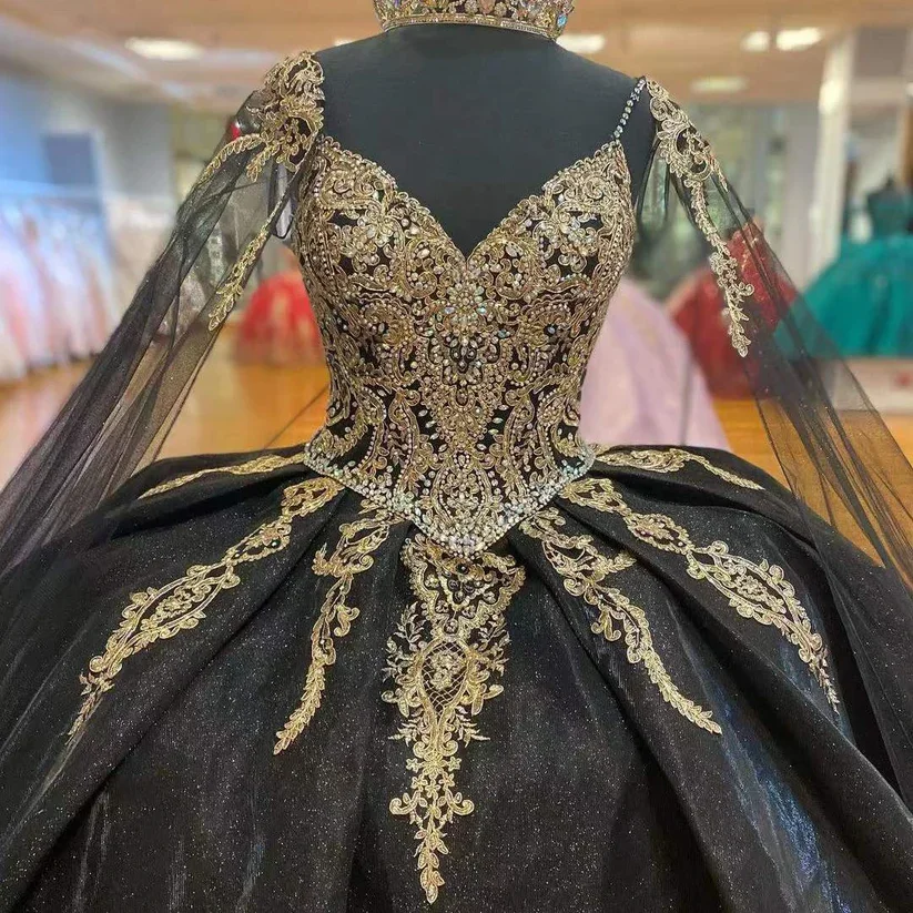 Gorgeous Black Quinceanera Dresses Gold Applique Ball Gown Princess Birthday Party Sweet 16 vestidos de 15 With Cape Gothic