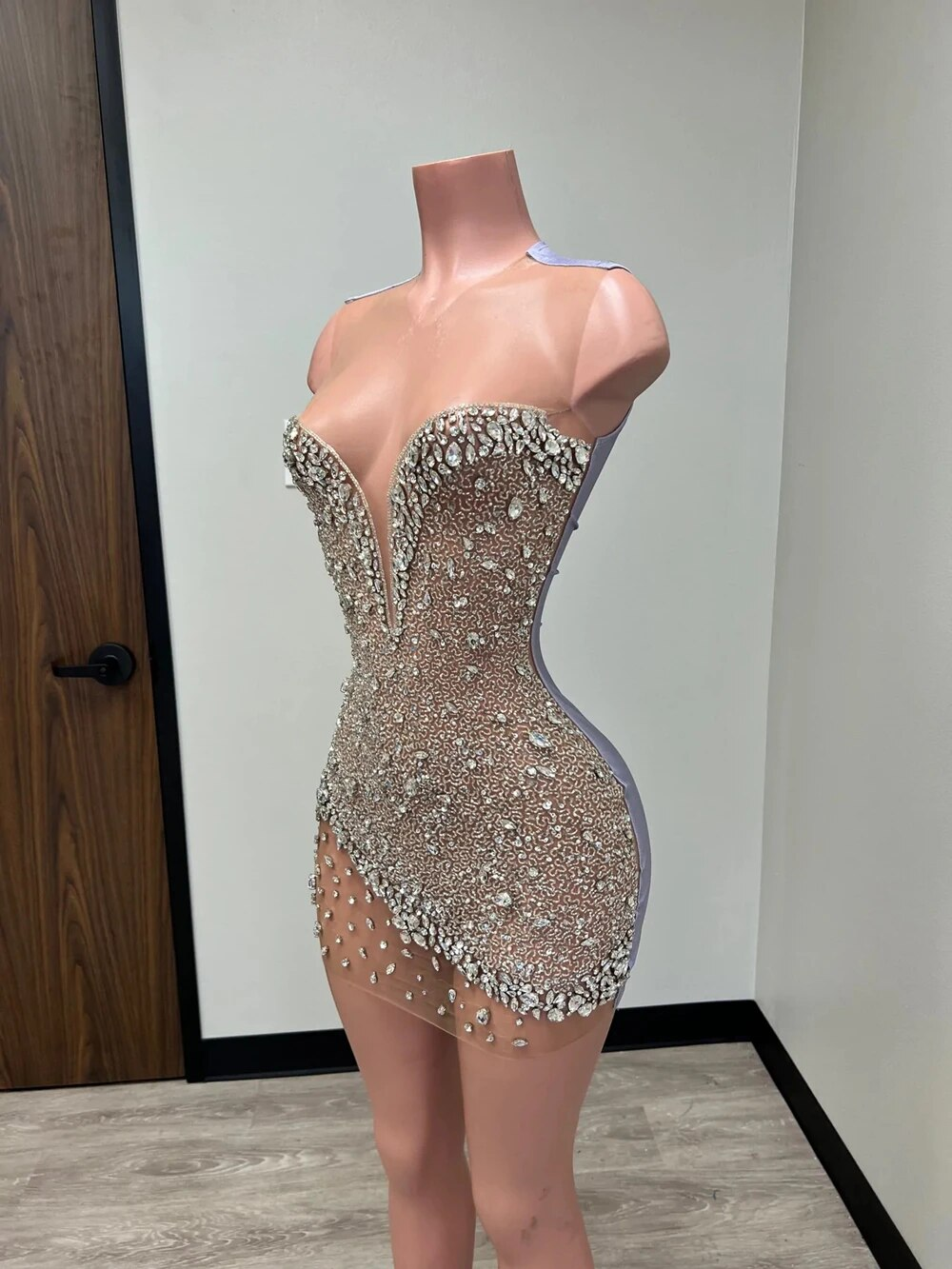 New Arrival Sexy See Through Sparkly Silver Crystals Women Birthday Party Mini Style Black Girls Short Prom Dresses 2024