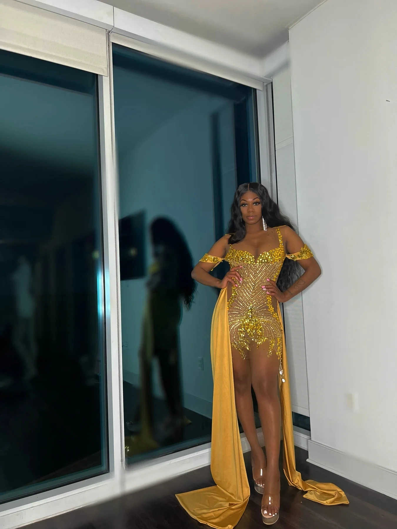 Sexy Sheer See Through Short Black Girl Prom Dress Gold Beaded African Cocktail Dresses Women Party Gowns Birthday Homecoming