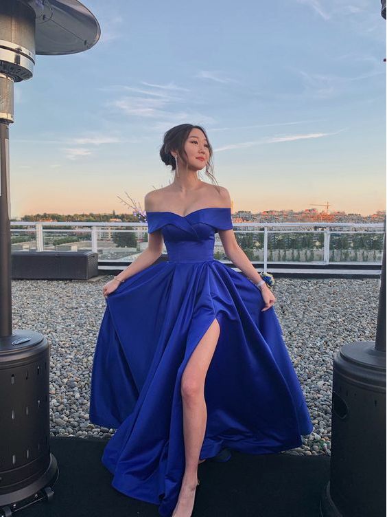 Off the shoulder royal blue prom dress