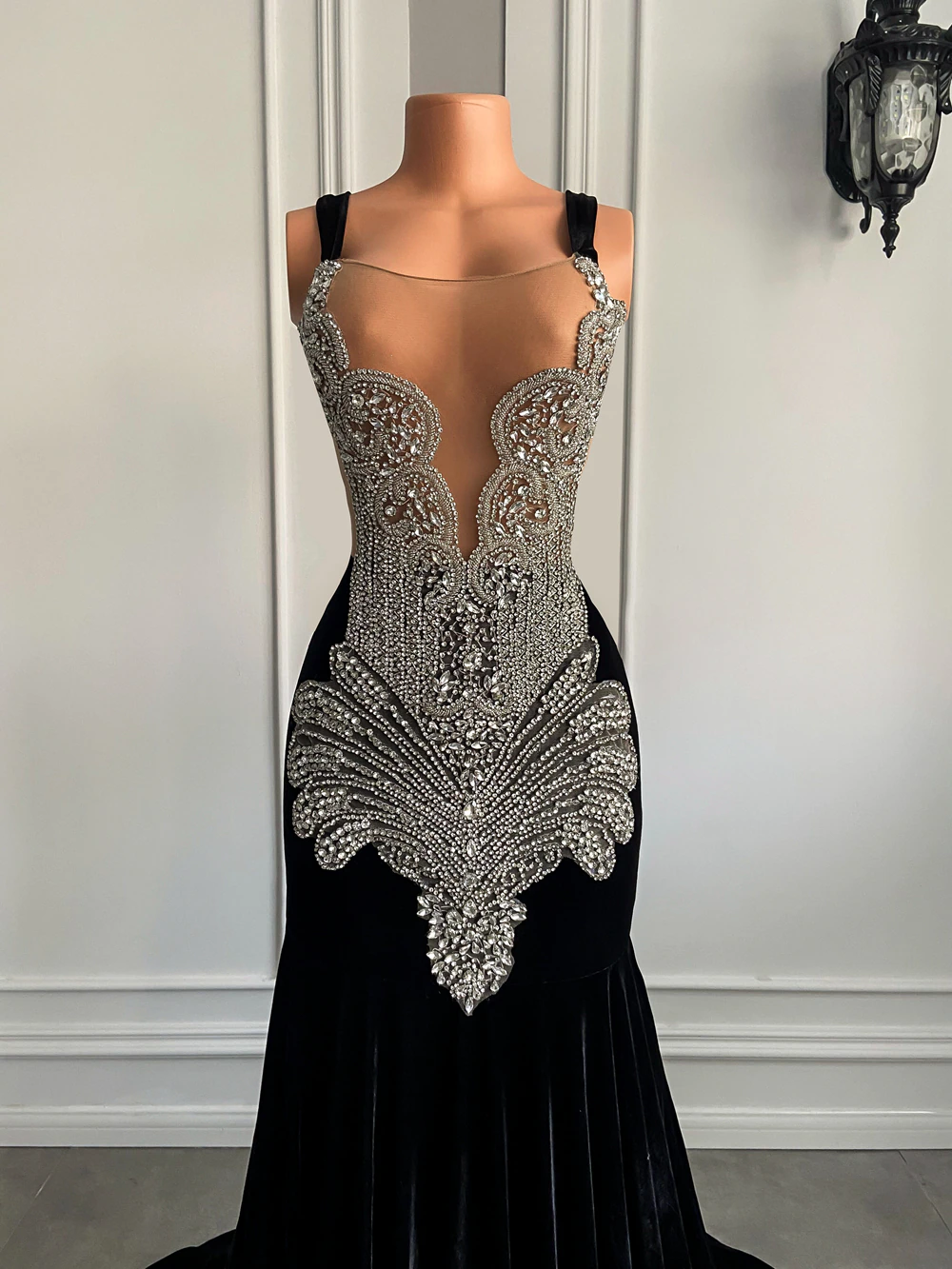 Luxury Long Prom Dresses Sexy Mermaid Style Sparkly Silver Diamond Crystals Black Girl Velvet Prom Party Gowns