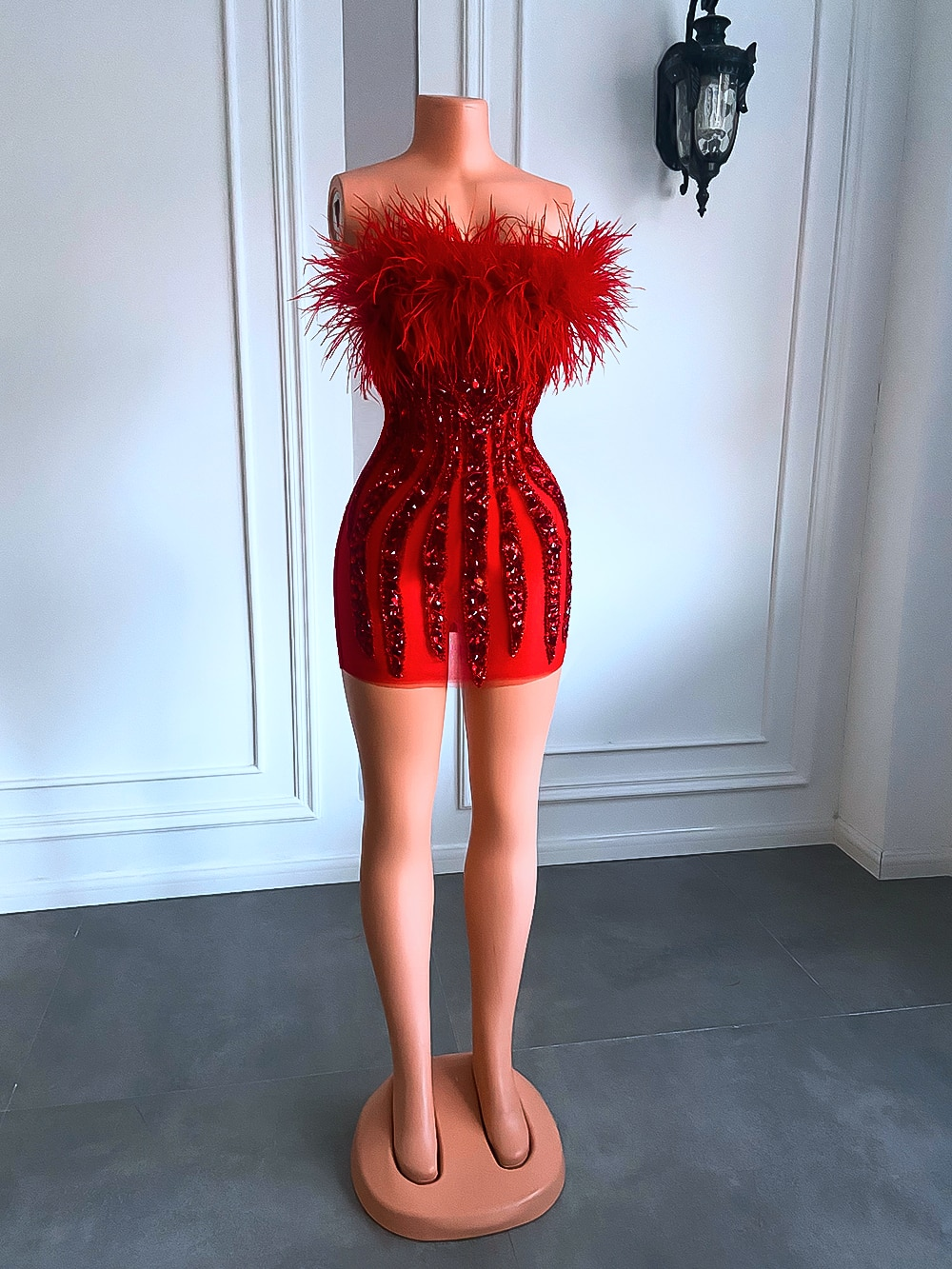 Sexy See Through Handmade Beaded Women Cocktail Gowns Red Feather Black Girls Mini Birthday Party Short Prom Dresses