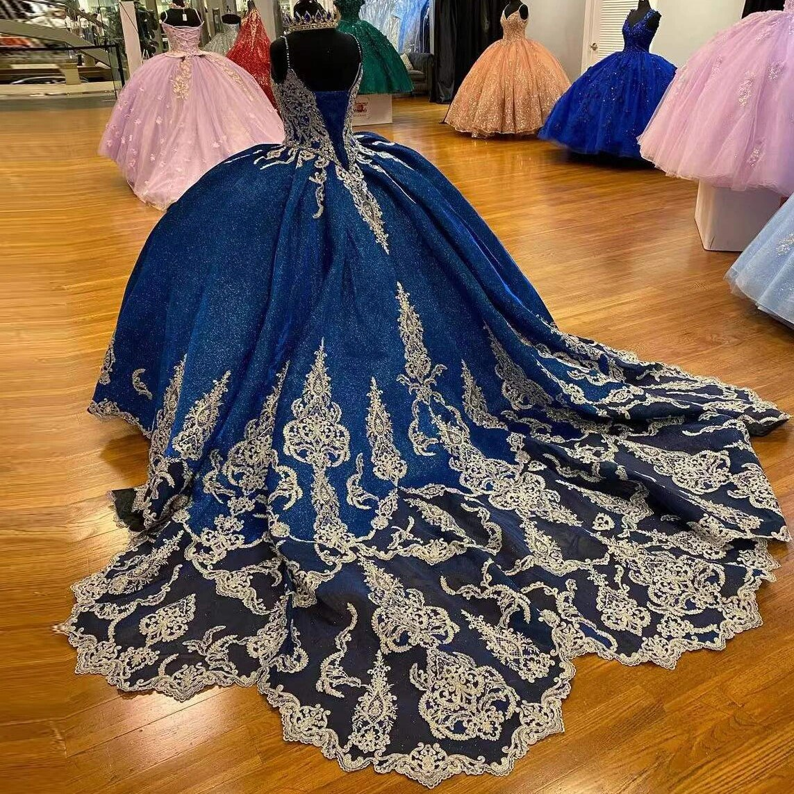 Blue Quinceanera Dresses Ball Gown For S16 weet Girl Sequined Beading Appliques Sweep Train Princess Dress Vestidos De 15 Años