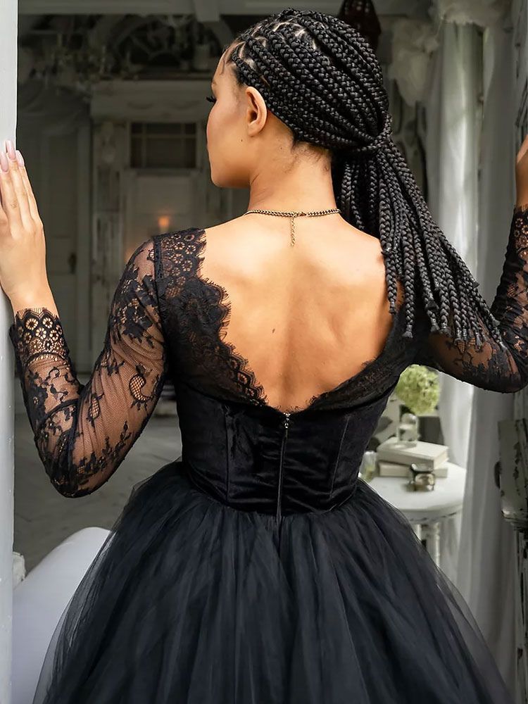 Black Velvet A Line Wedding Dresses With Long Sleeves Sexy Backless Sweep Train Bridal Party Gowns