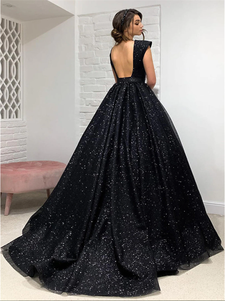 Elegant Empire Prom Dresses Deep V Neck Sleeveless Backless Sweep Train Shining Pleats Draping Formal Wedding Evening Party Gown